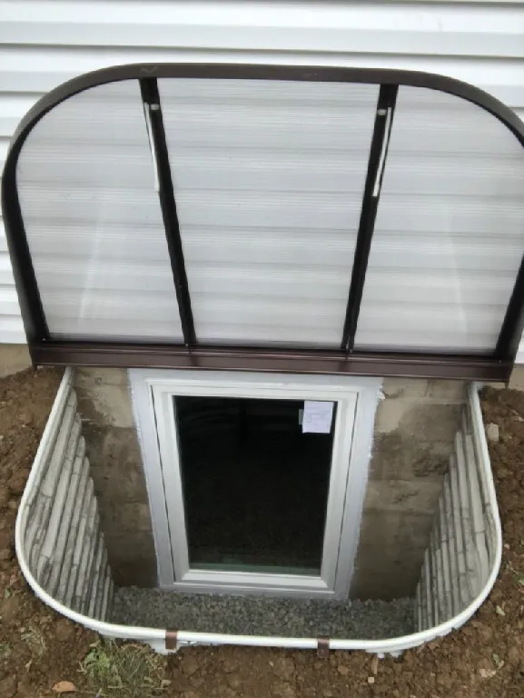 Egress Window with Cover