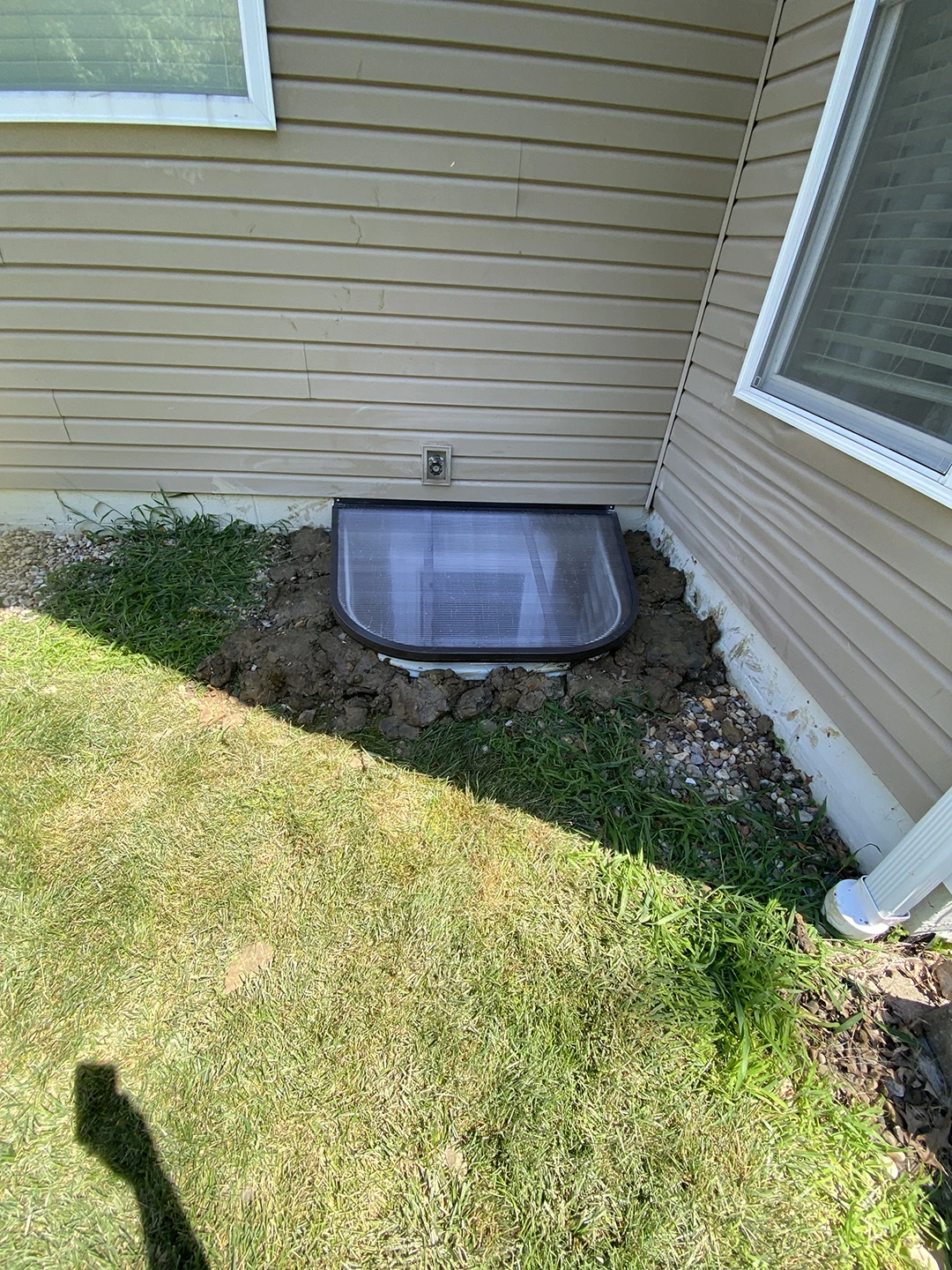 Covered Egress Window Well